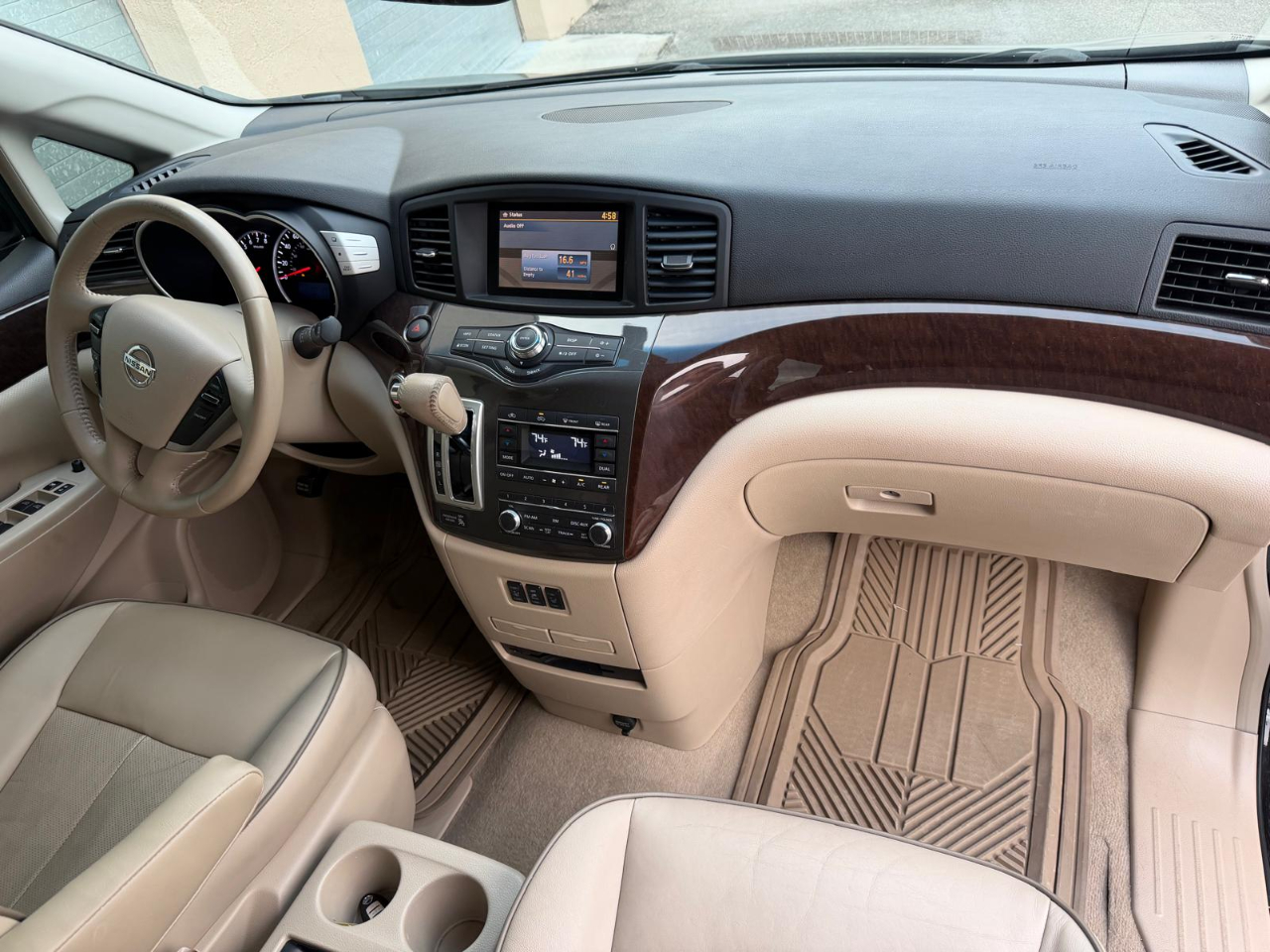 Nissan Quest 4dr SL 2015