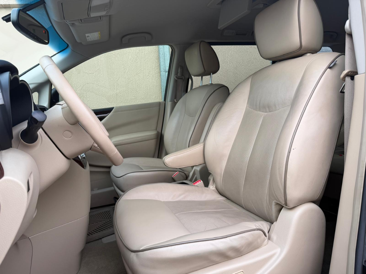 Nissan Quest 4dr SL 2015