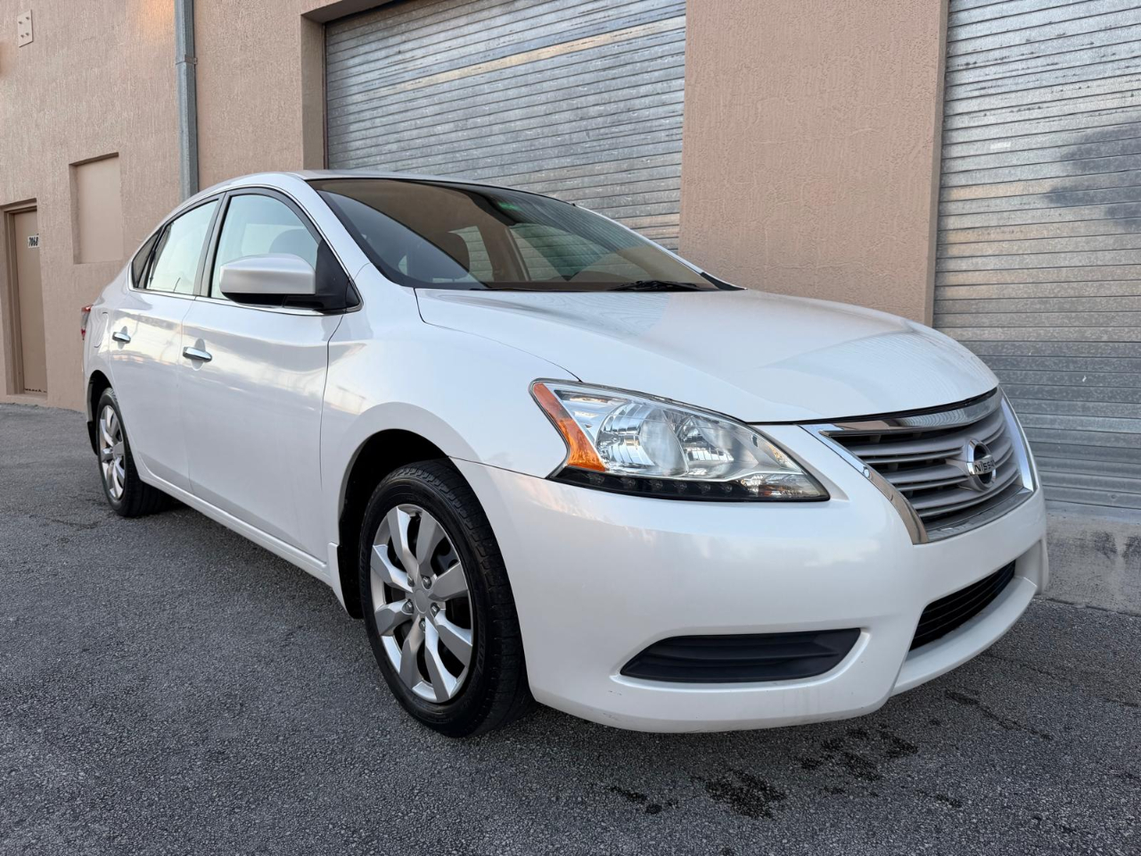 Nissan Sentra 4dr Sdn I4 CVT SV 2015