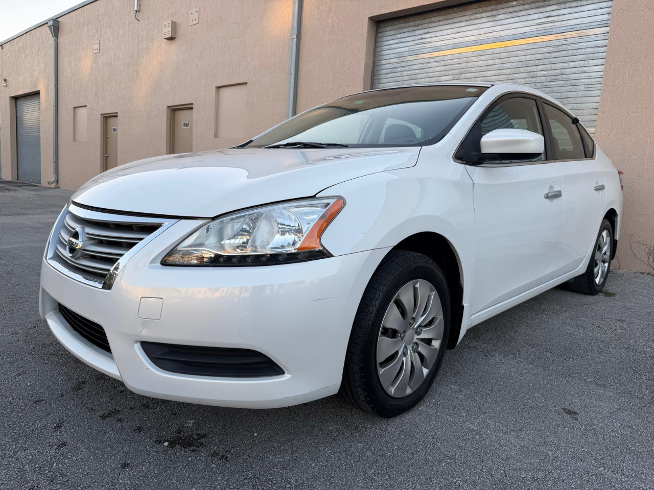 Nissan Sentra 4dr Sdn I4 CVT SV 2015