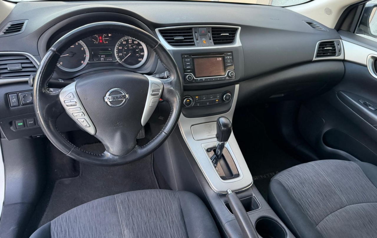 Nissan Sentra 4dr Sdn I4 CVT SV 2015