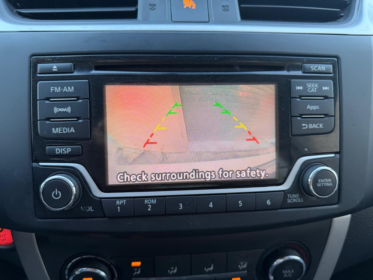 Nissan Sentra 4dr Sdn I4 CVT SV 2015