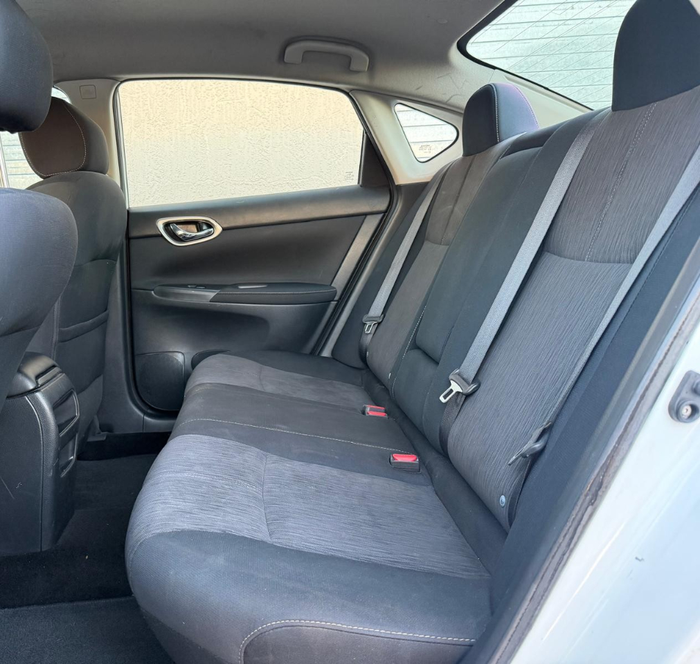 Nissan Sentra 4dr Sdn I4 CVT SV 2015