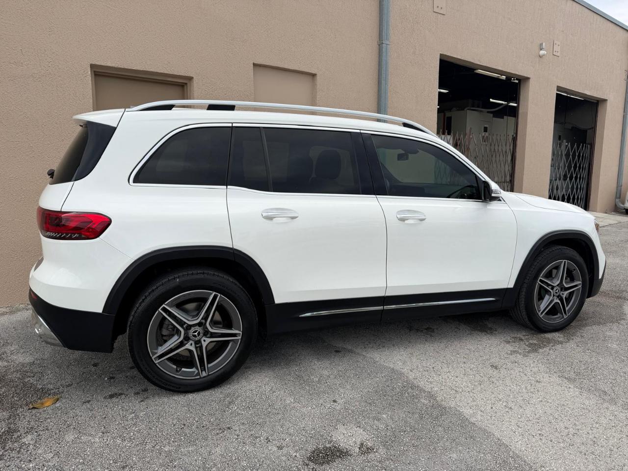 Mercedes-Benz GLB GLB 250 SUV 2021