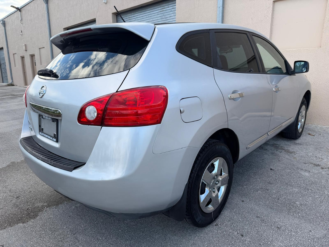 Nissan Rogue FWD 4dr S 2011