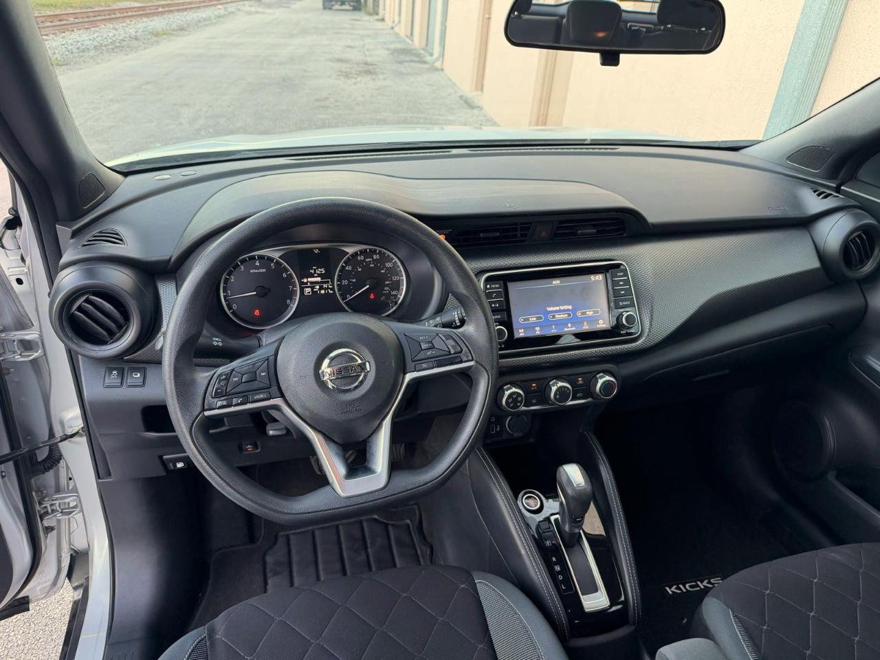 Nissan Kicks S FWD 2019