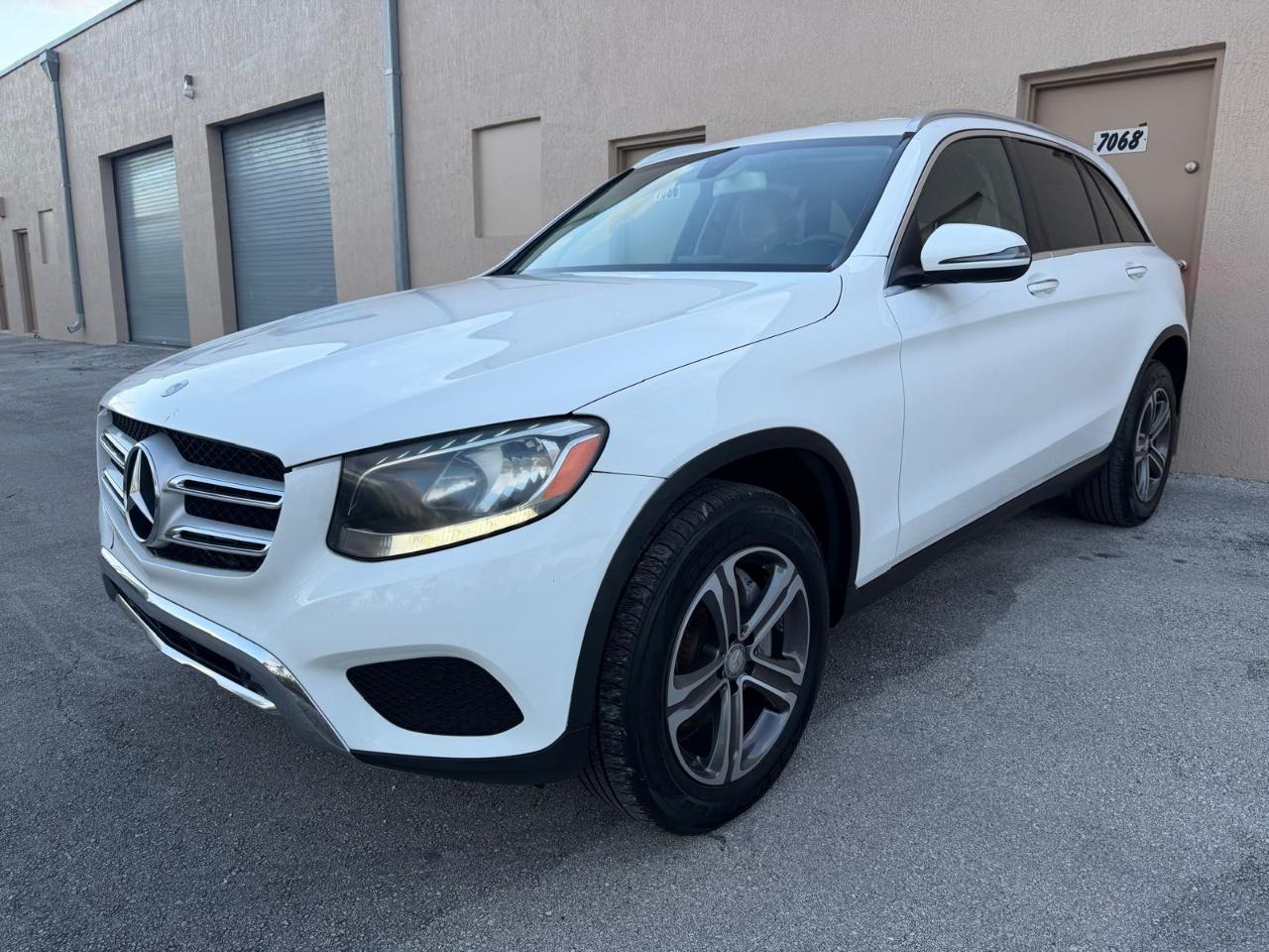 Mercedes-Benz GLC RWD 4dr GLC 300 2016