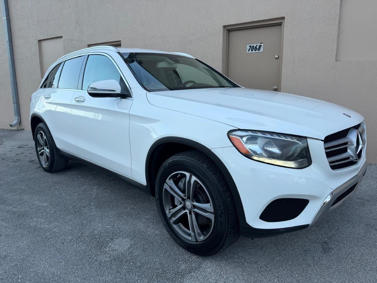 Mercedes-Benz GLC RWD 4dr GLC 300 2016