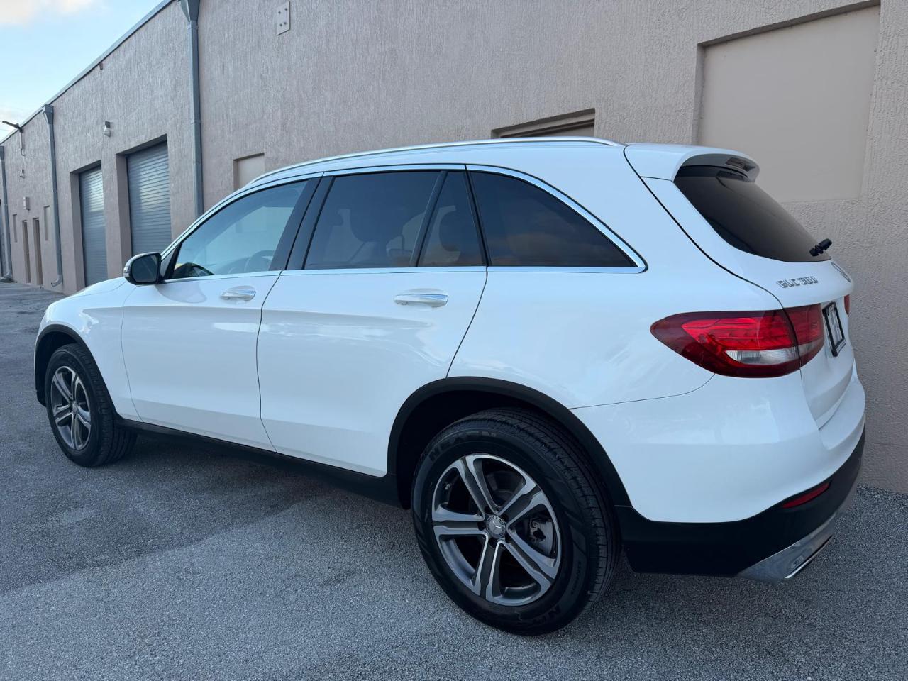 Mercedes-Benz GLC RWD 4dr GLC 300 2016