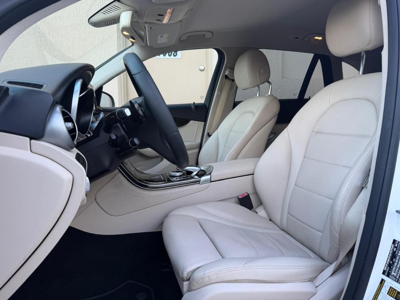 Mercedes-Benz GLC RWD 4dr GLC 300 2016