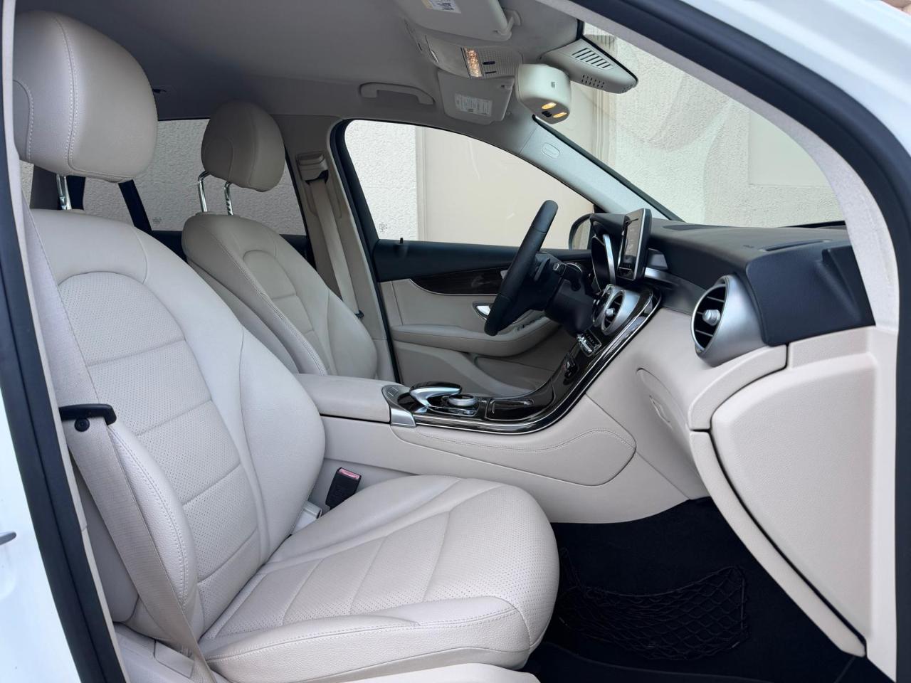 Mercedes-Benz GLC RWD 4dr GLC 300 2016