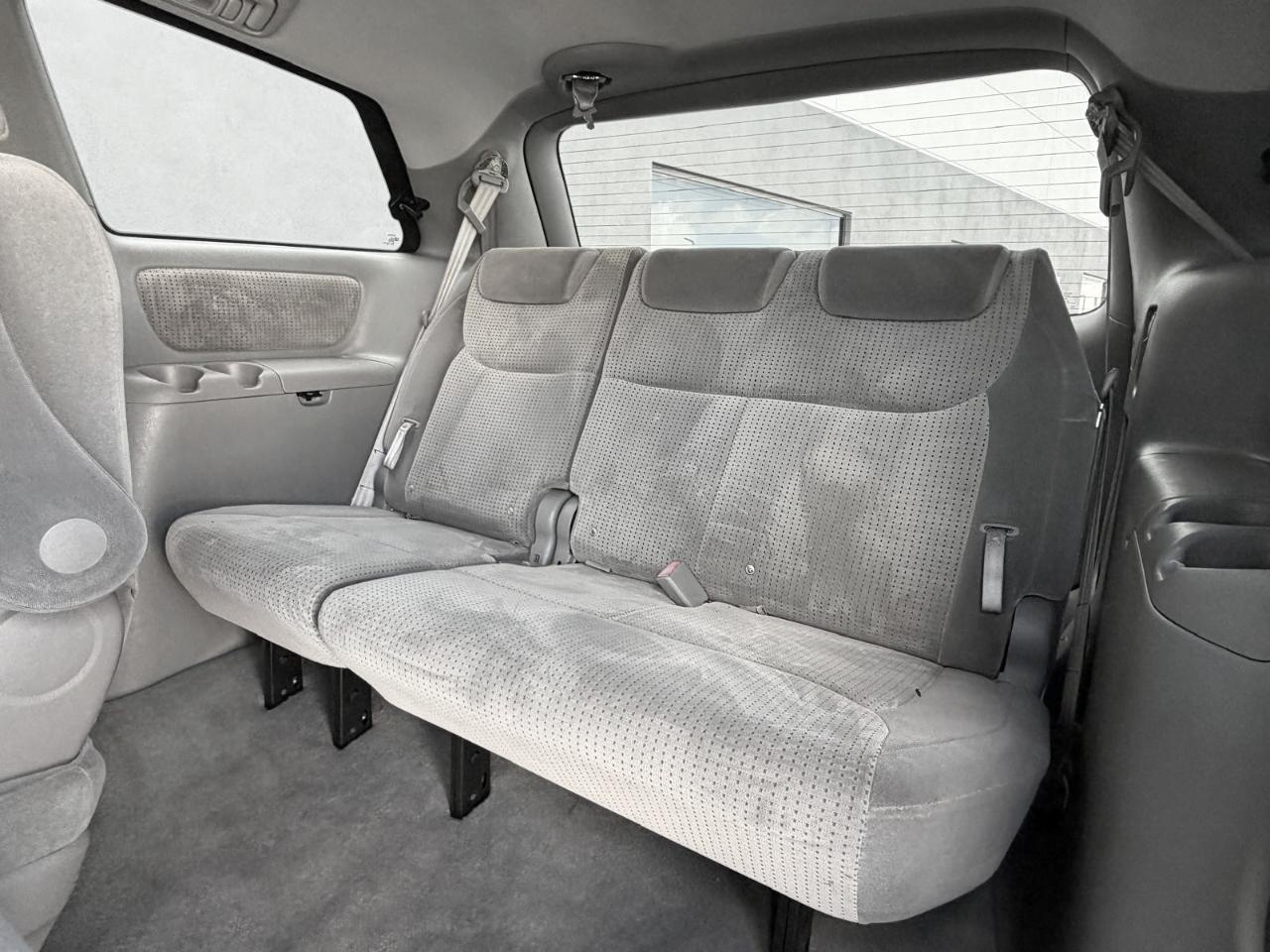 Toyota Sienna 5dr 7-Pass Van LE AAS FWD (Natl) 2009