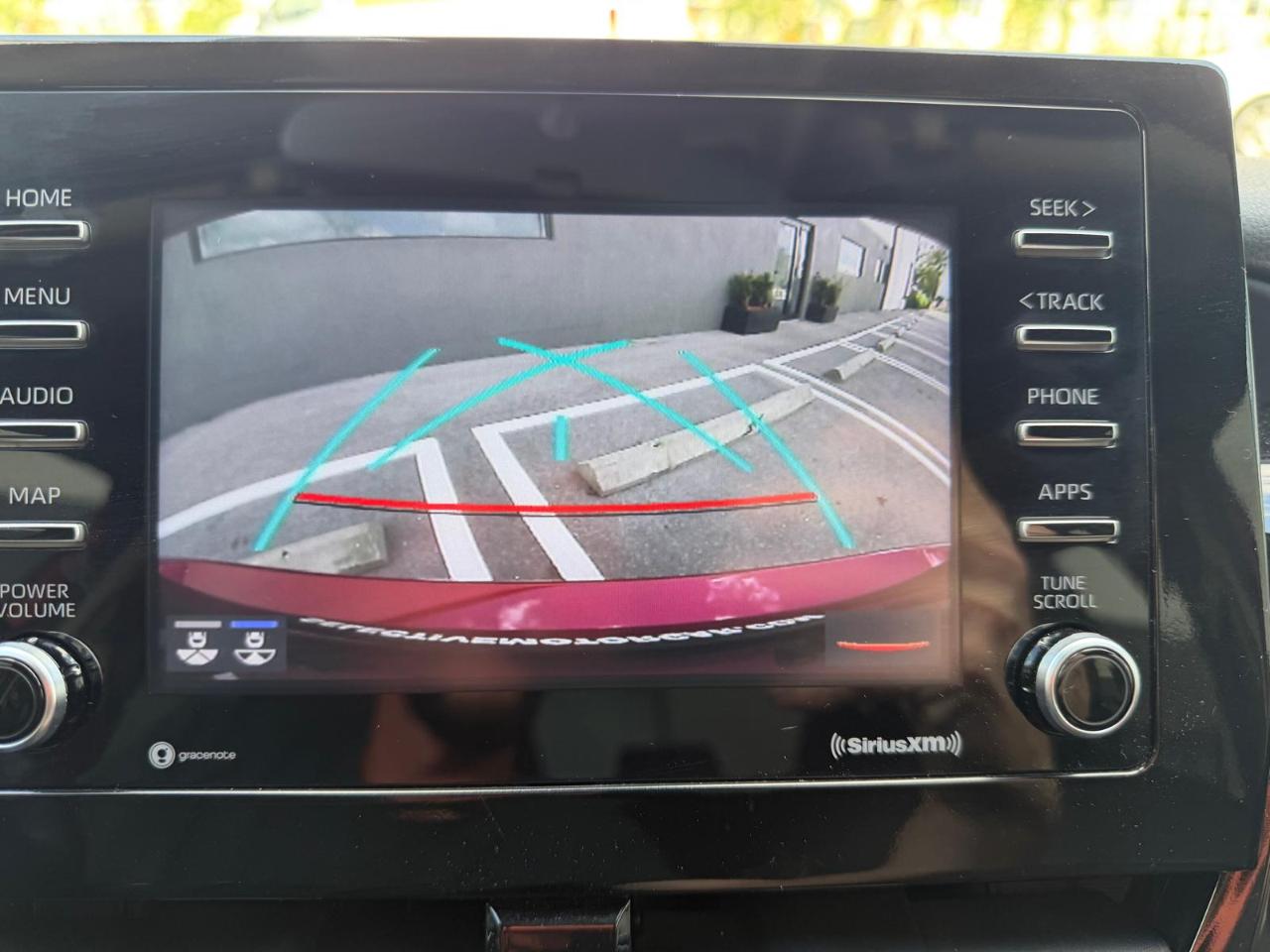 Toyota Camry Hybrid SE Nightshade CVT (Natl) 2023