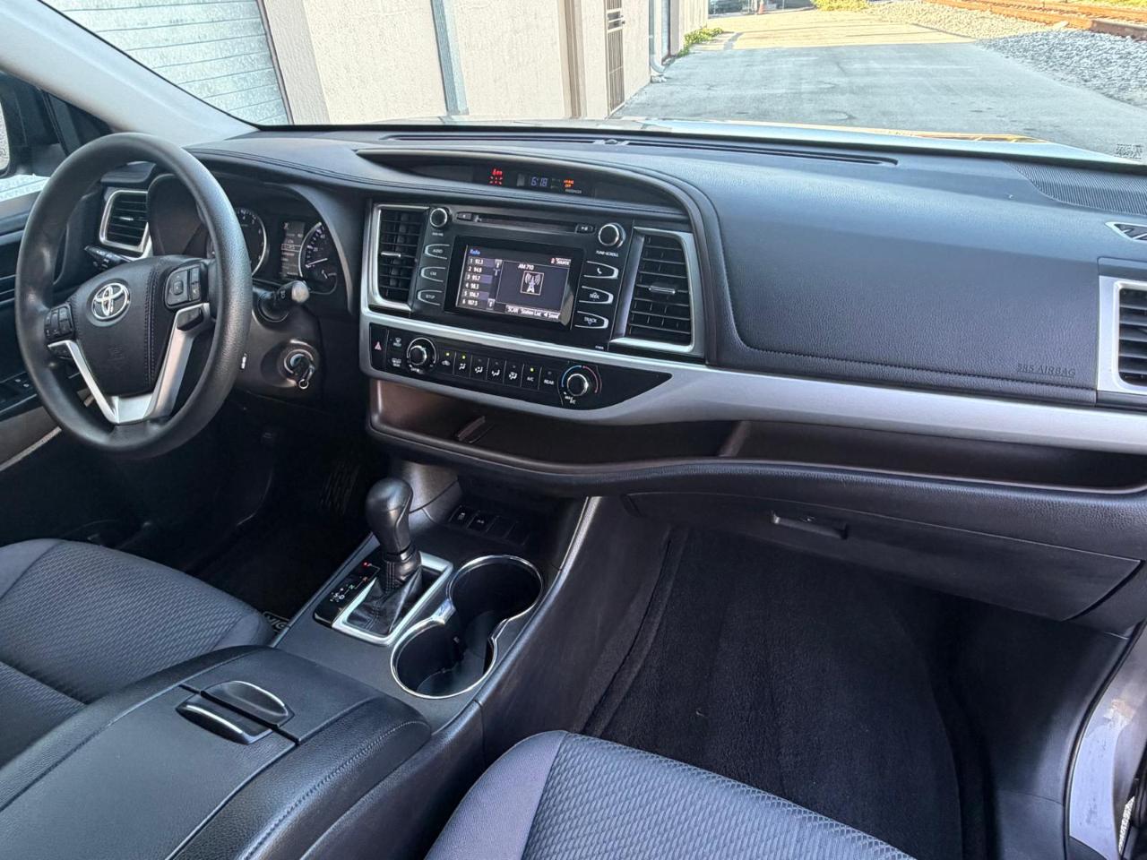 Toyota Highlander LE I4 FWD (Natl) 2019