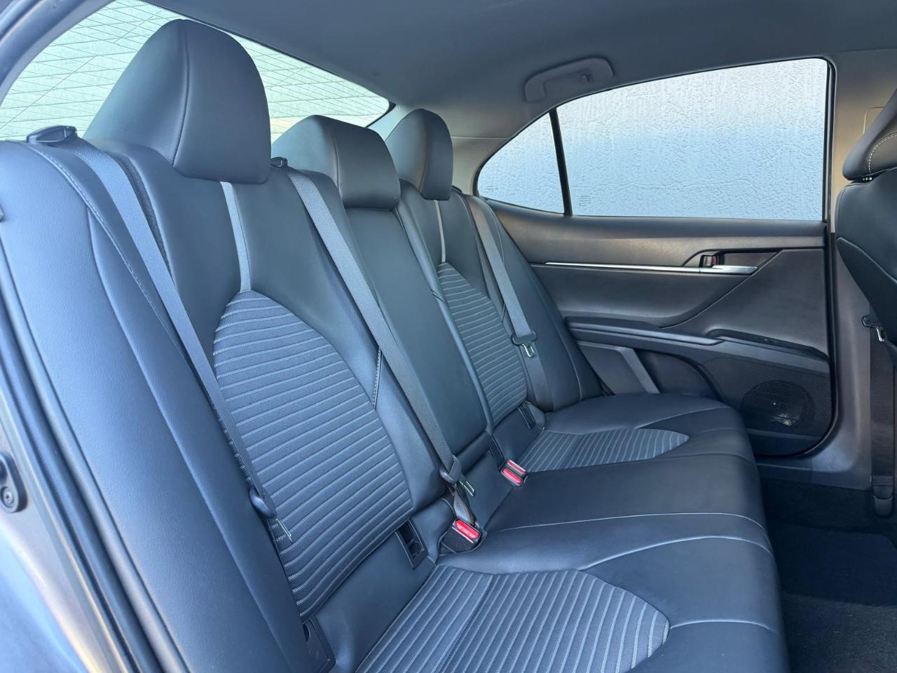 Toyota Camry SE Auto (Natl) 2020