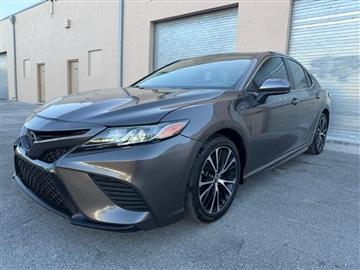 2020 Toyota Camry SE Auto (Natl)