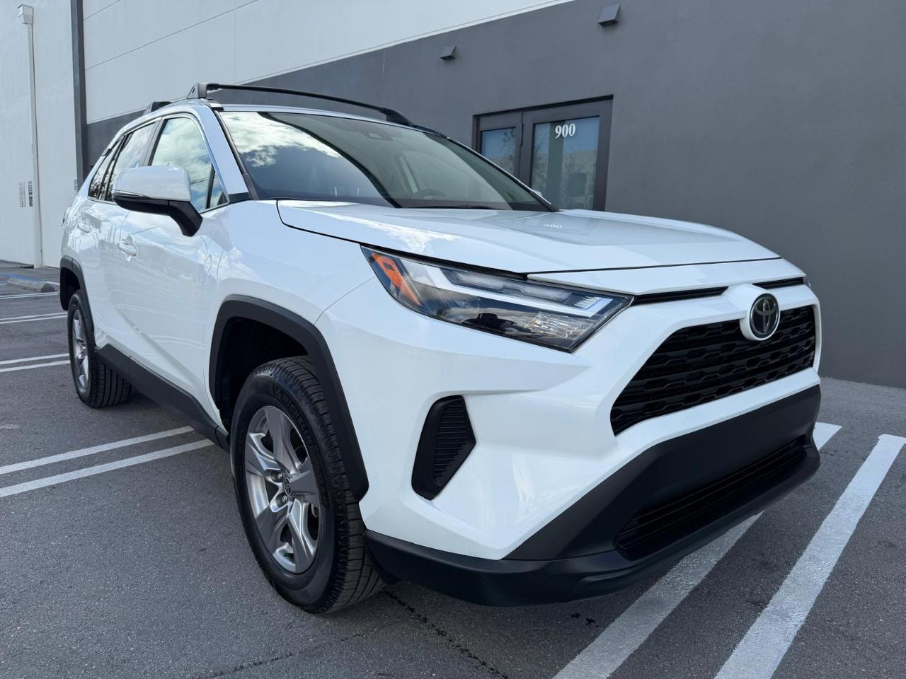 Toyota RAV4 XLE FWD (Natl) 2023