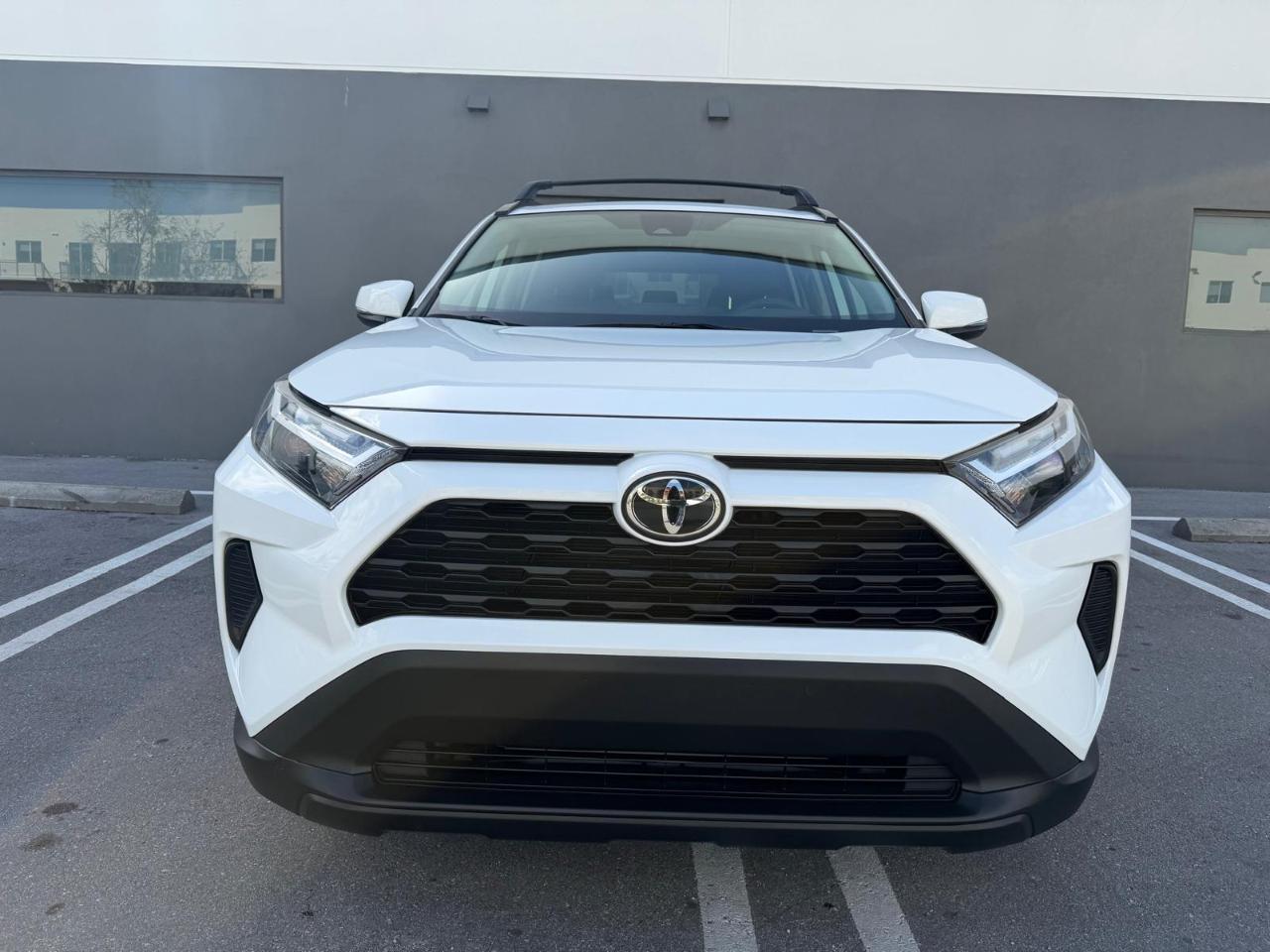 Toyota RAV4 XLE FWD (Natl) 2023