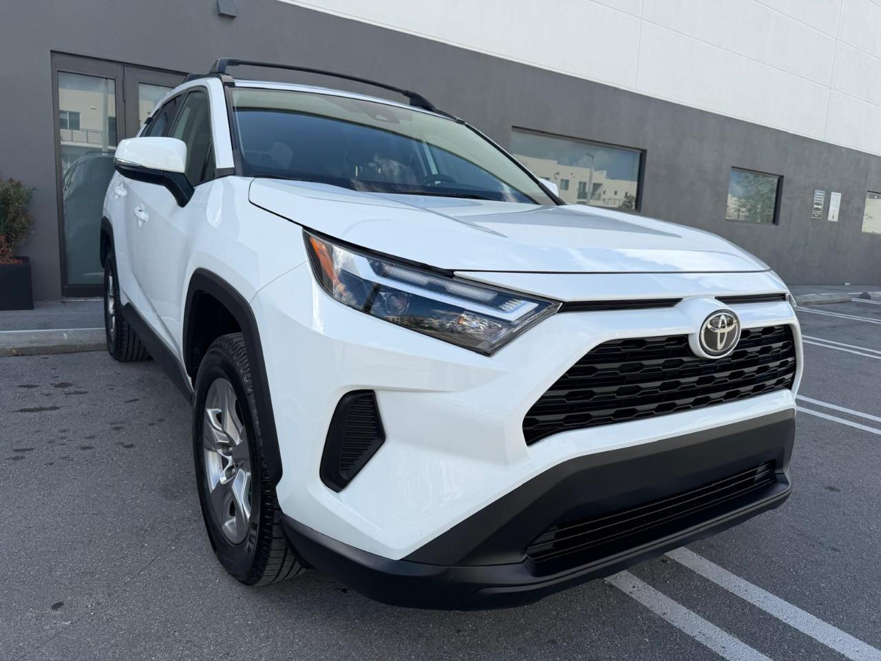 Toyota RAV4 XLE FWD (Natl) 2023