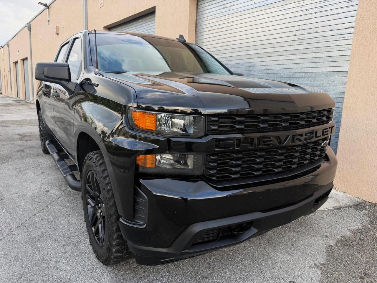 Chevrolet Silverado 1500 2WD Crew Cab 147" Custom 2021