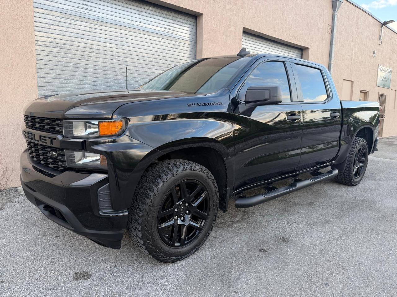 Chevrolet Silverado 1500 2WD Crew Cab 147" Custom 2021