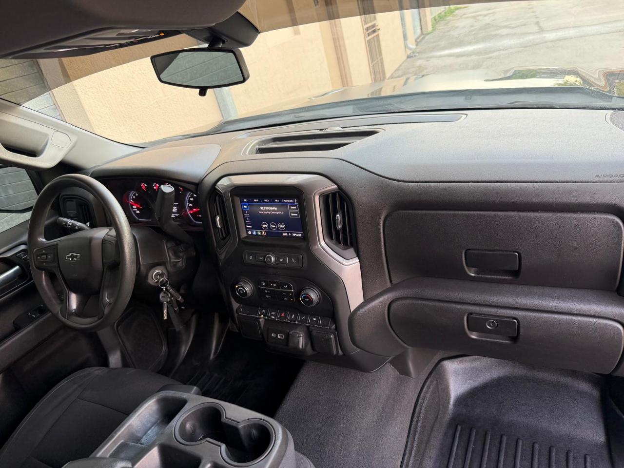 Chevrolet Silverado 1500 2WD Crew Cab 147" Custom 2021