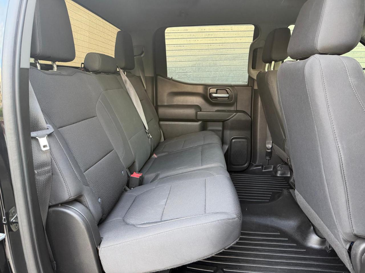 Chevrolet Silverado 1500 2WD Crew Cab 147" Custom 2021