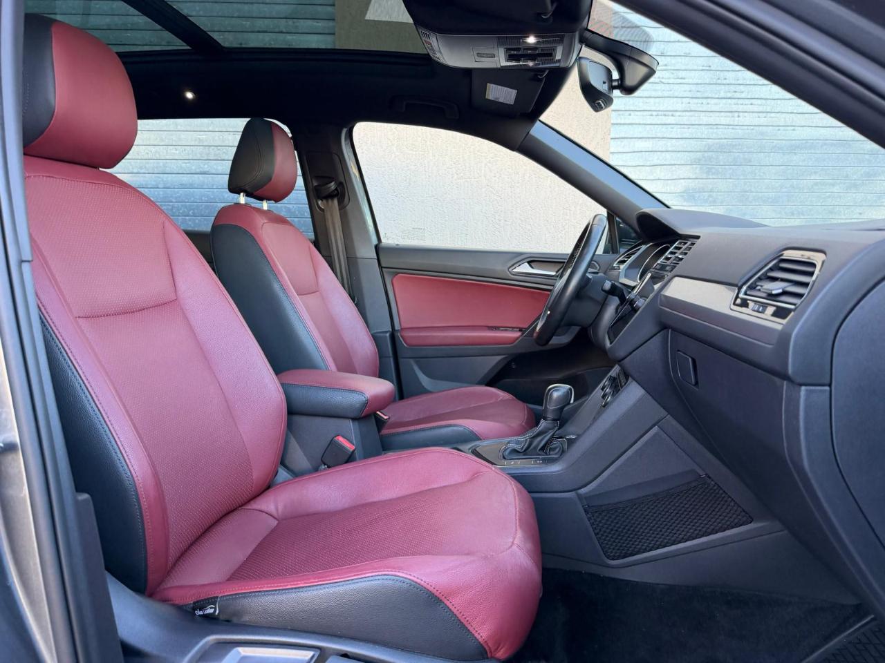 Volkswagen Tiguan 2.0T SE R-Line Black FWD 2021