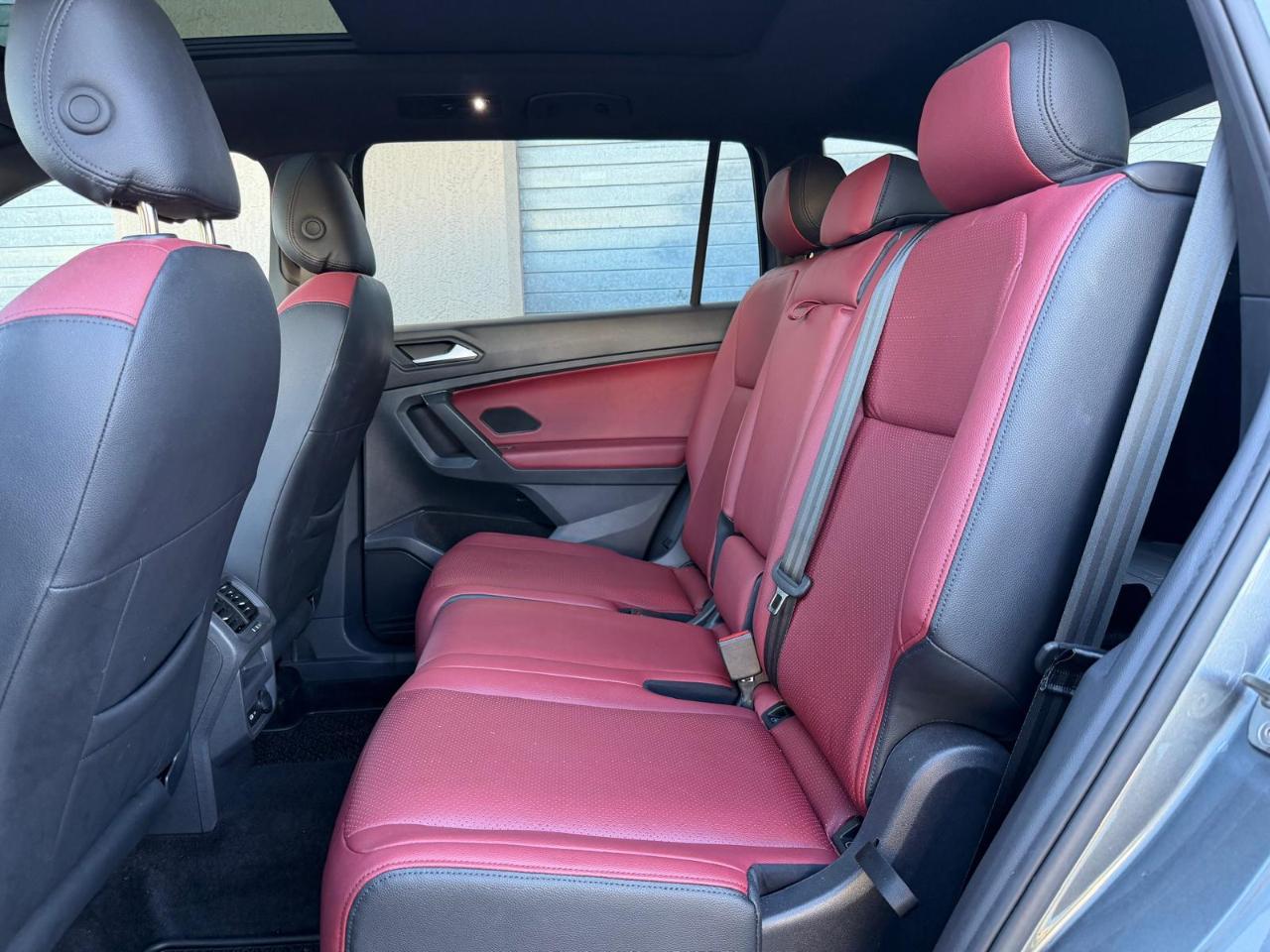 Volkswagen Tiguan 2.0T SE R-Line Black FWD 2021