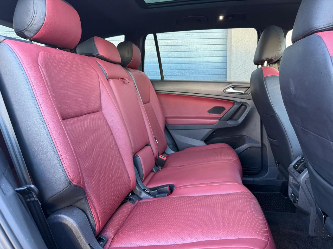 Volkswagen Tiguan 2.0T SE R-Line Black FWD 2021