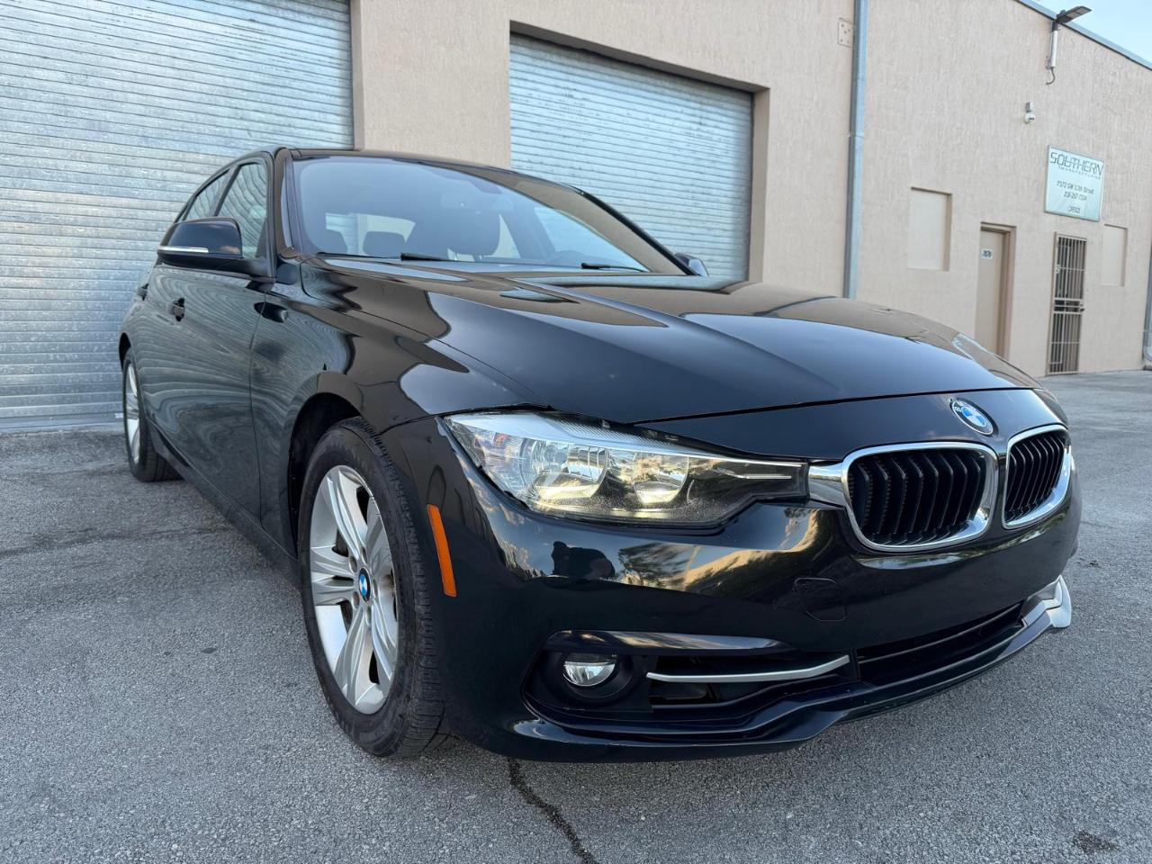 BMW 3 Series 4dr Sdn 328i RWD South Africa SULEV 2016