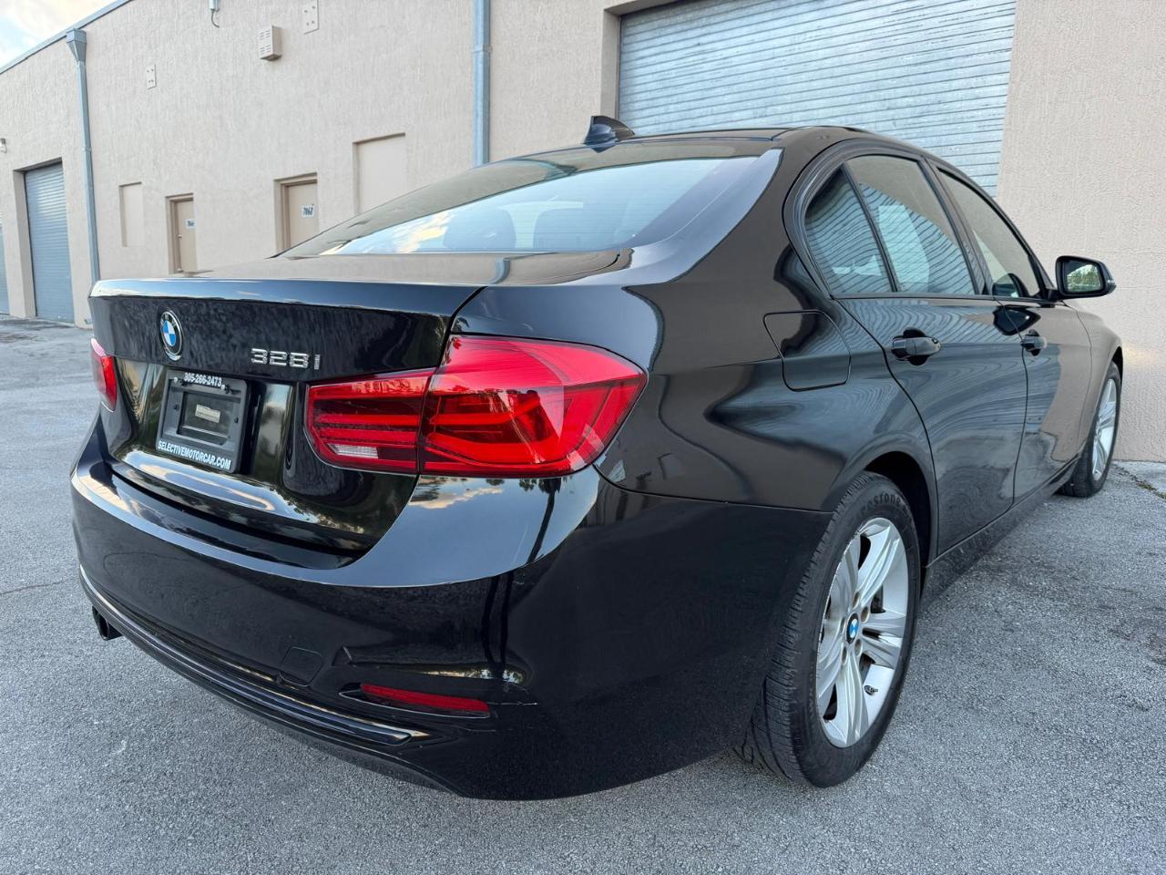 BMW 3 Series 4dr Sdn 328i RWD South Africa SULEV 2016