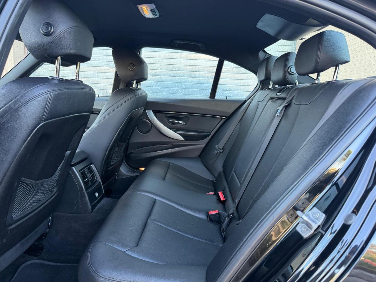 BMW 3 Series 4dr Sdn 328i RWD South Africa SULEV 2016