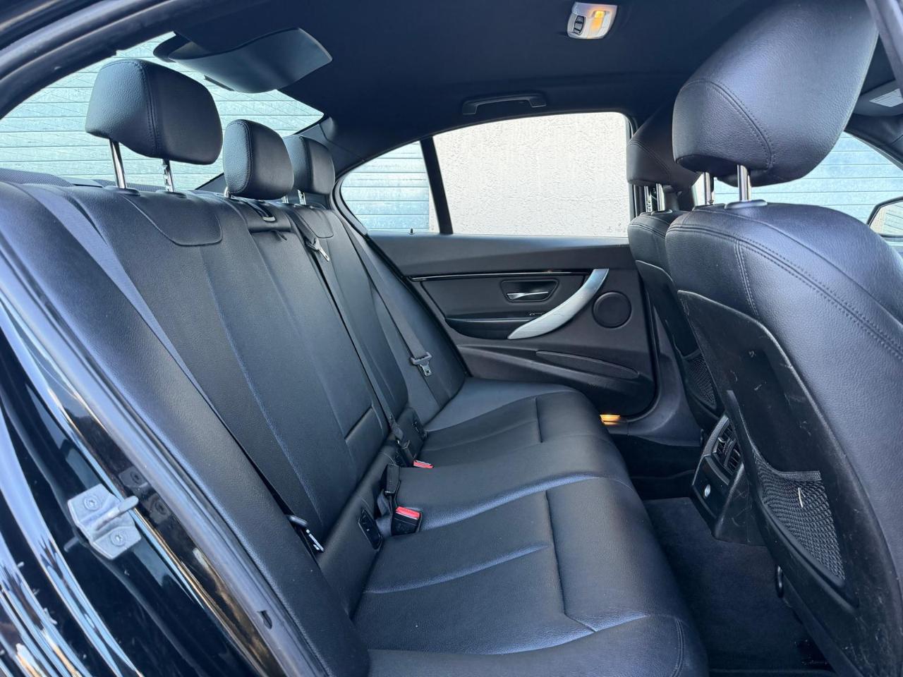 BMW 3 Series 4dr Sdn 328i RWD South Africa SULEV 2016