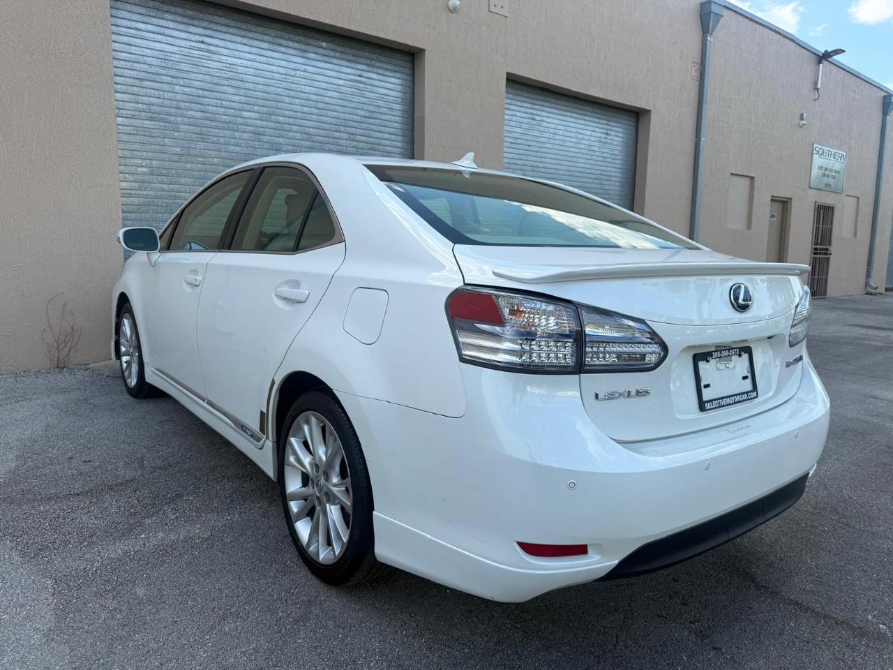 Lexus HS 250h 4dr Sdn Hybrid 2010