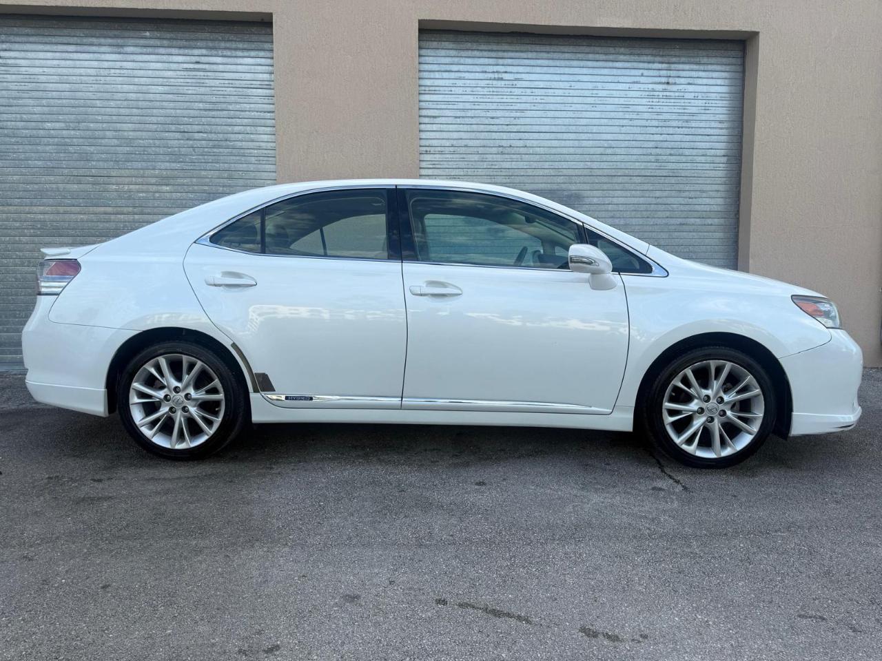 Lexus HS 250h 4dr Sdn Hybrid 2010