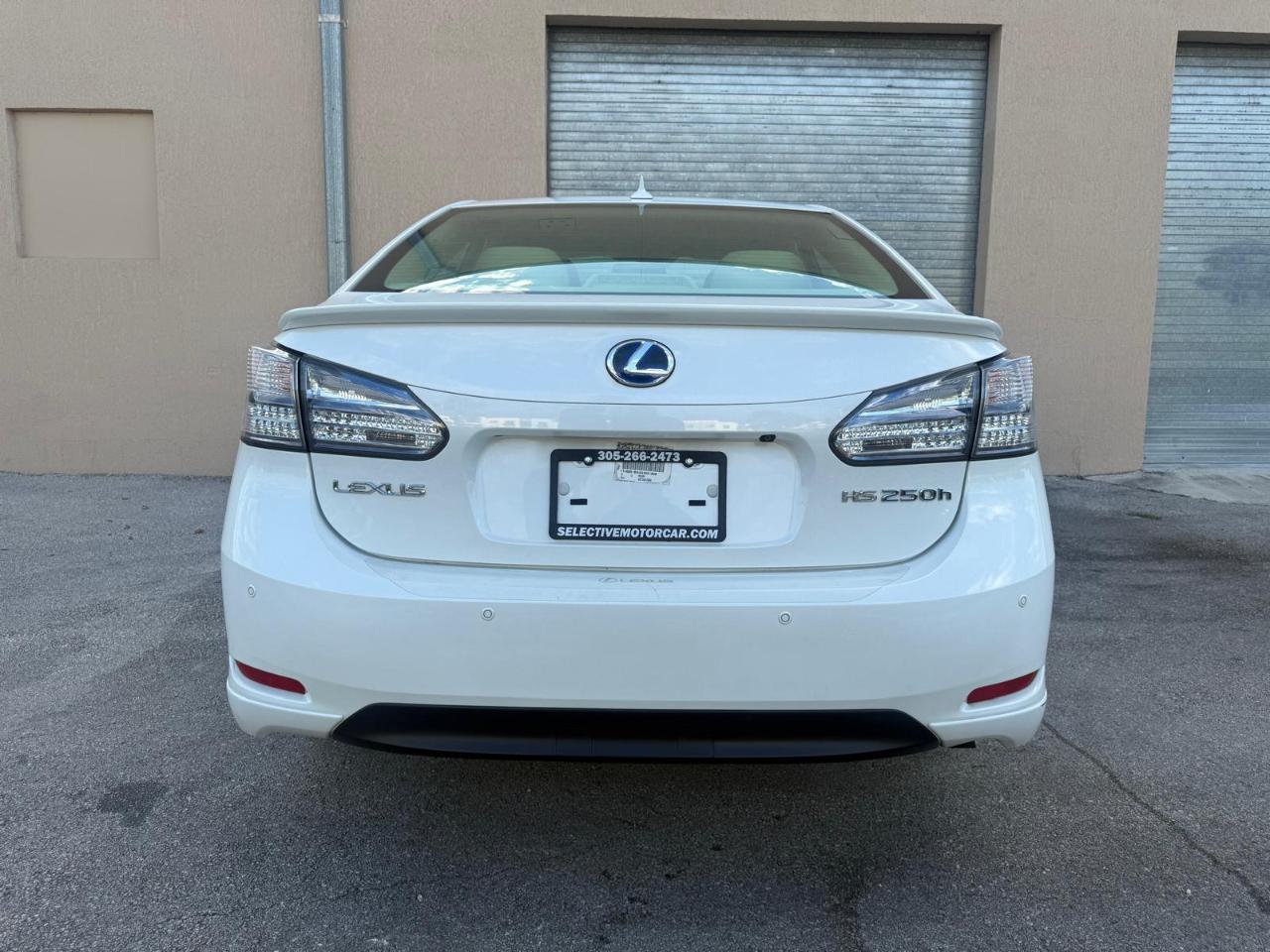 Lexus HS 250h 4dr Sdn Hybrid 2010