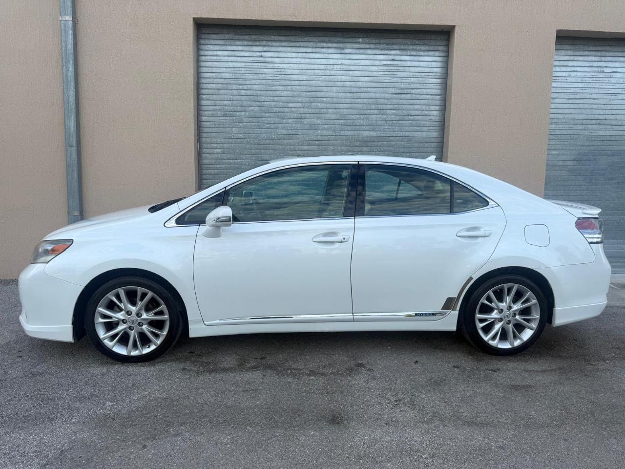 Lexus HS 250h 4dr Sdn Hybrid 2010