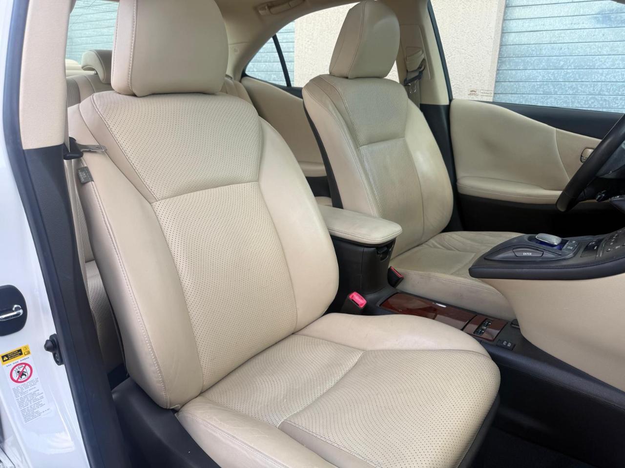 Lexus HS 250h 4dr Sdn Hybrid 2010