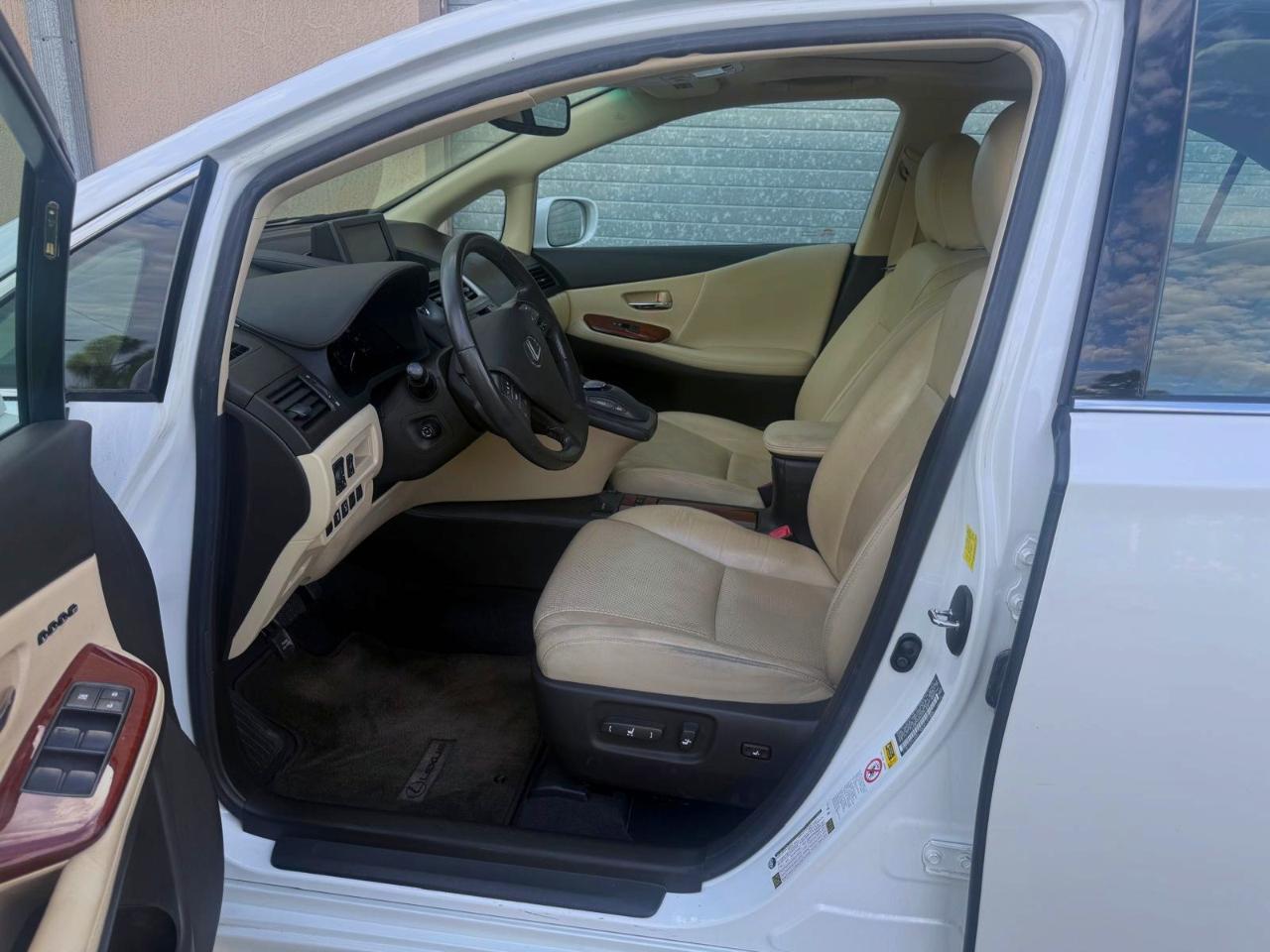 Lexus HS 250h 4dr Sdn Hybrid 2010