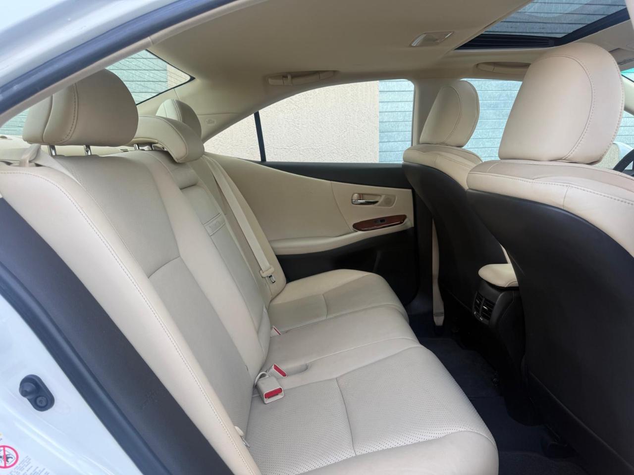 Lexus HS 250h 4dr Sdn Hybrid 2010