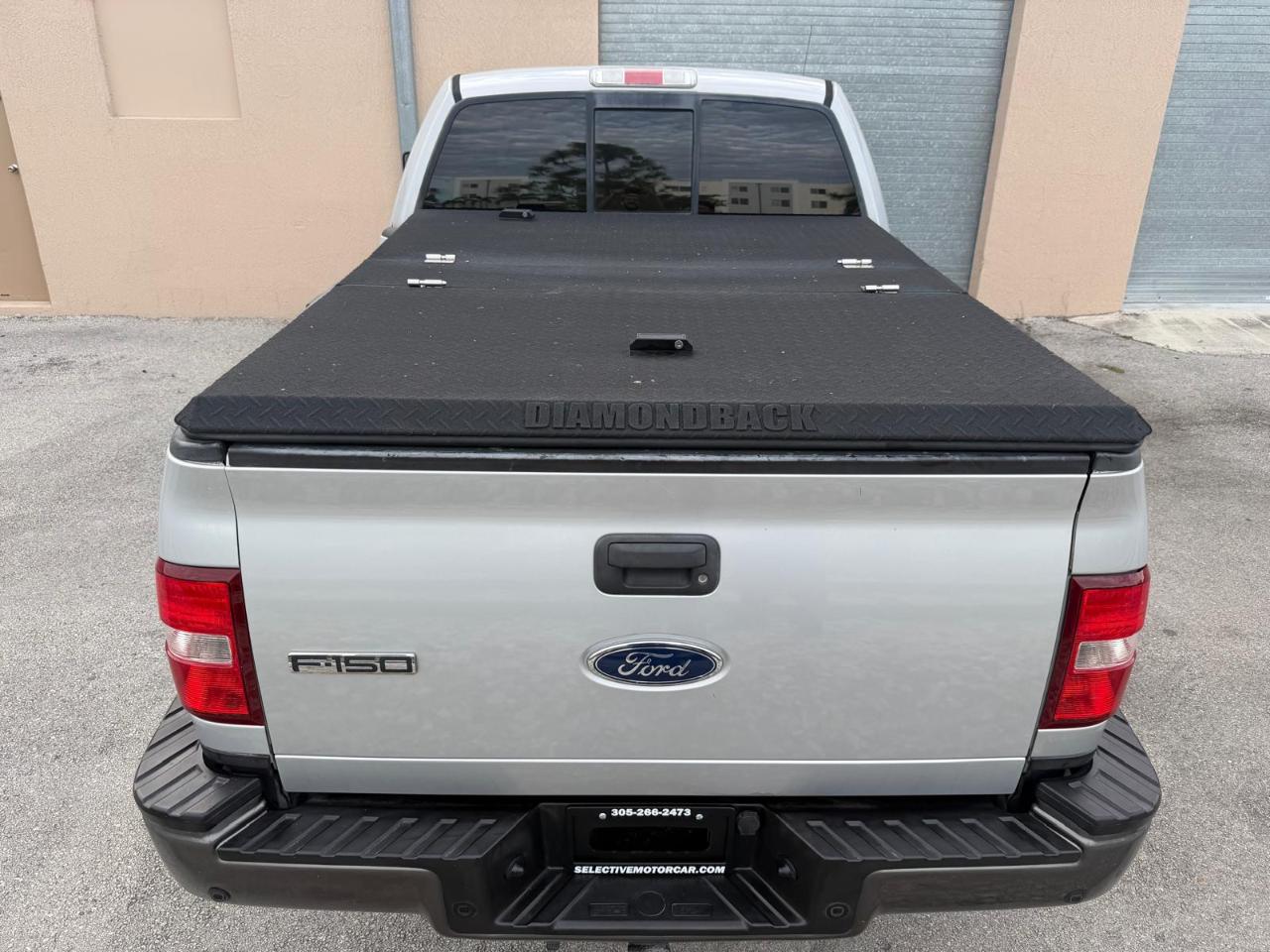 Ford F-150 Supercab Flareside 145" XLT 4WD 2005