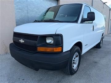2005 Chevrolet Express Cargo Van 2500 135" WB RWD