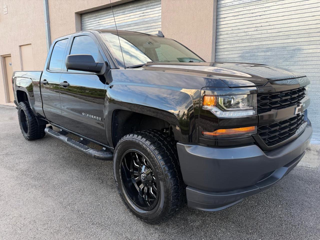 Chevrolet Silverado 1500 2WD Double Cab 143.5" Work Truck 2017