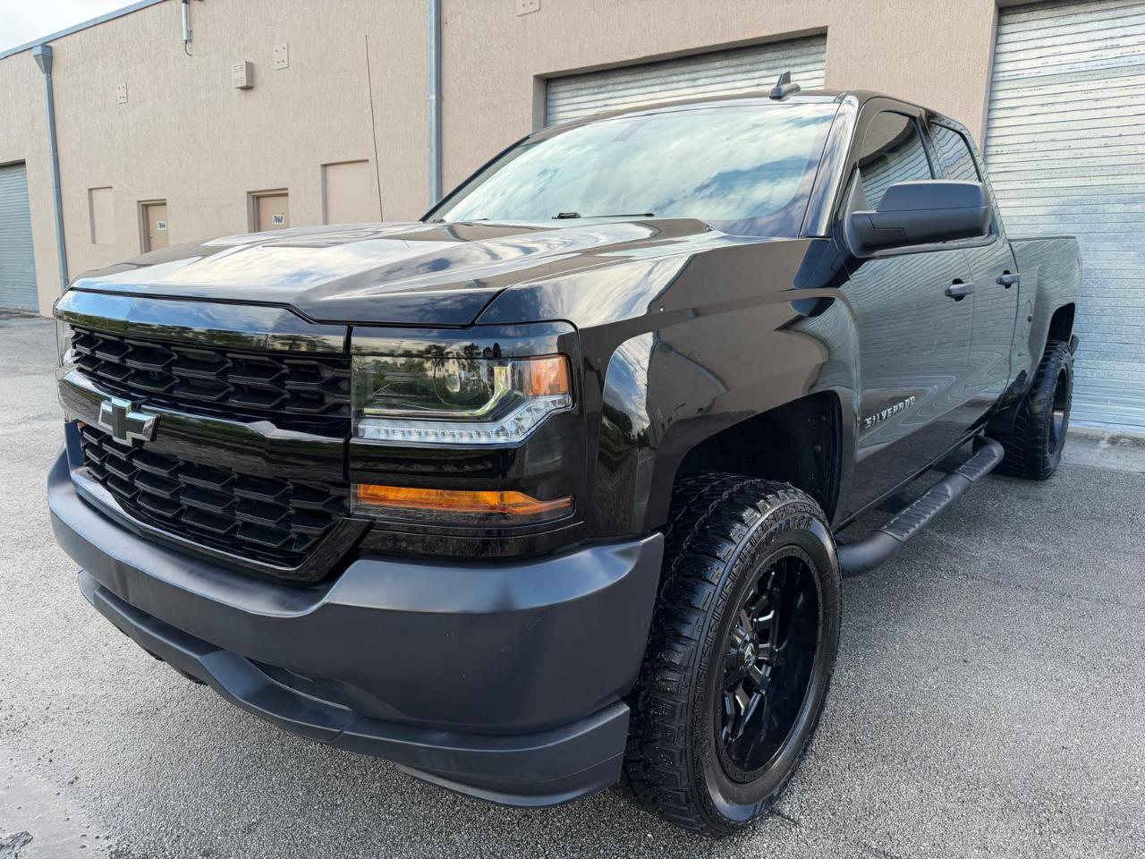 Chevrolet Silverado 1500 2WD Double Cab 143.5" Work Truck 2017