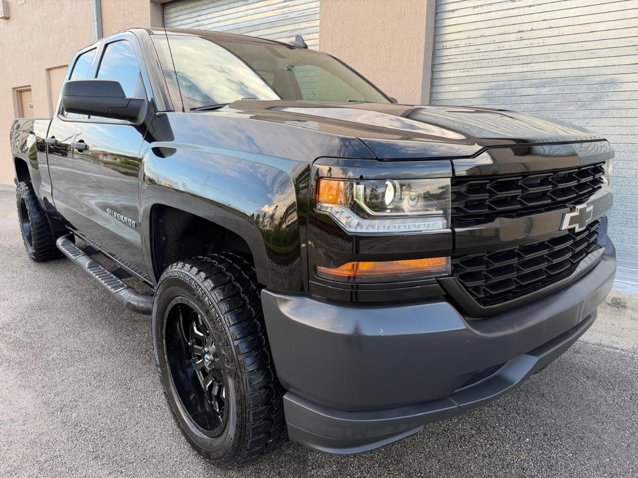 Chevrolet Silverado 1500 2WD Double Cab 143.5" Work Truck 2017