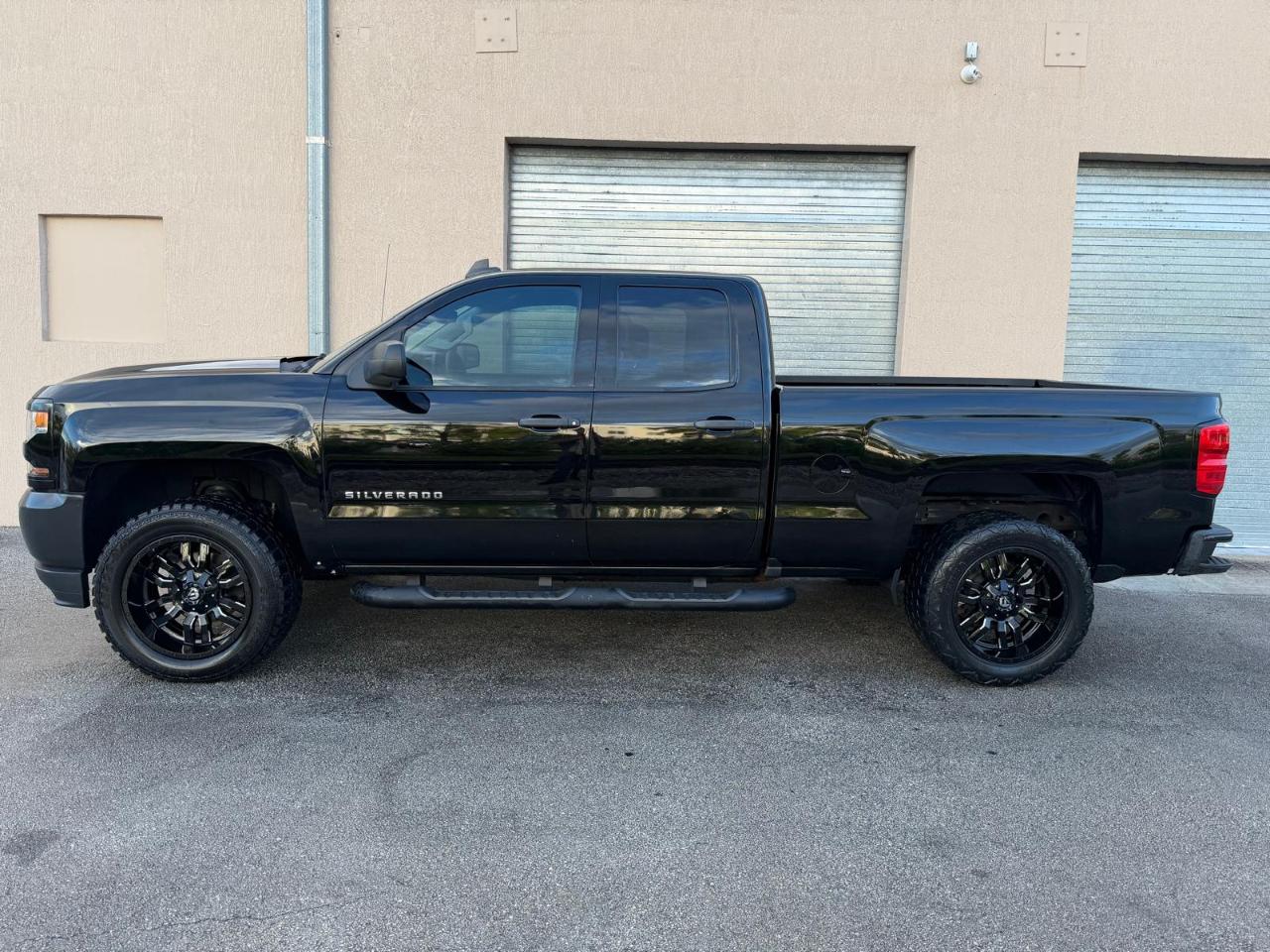 Chevrolet Silverado 1500 2WD Double Cab 143.5" Work Truck 2017