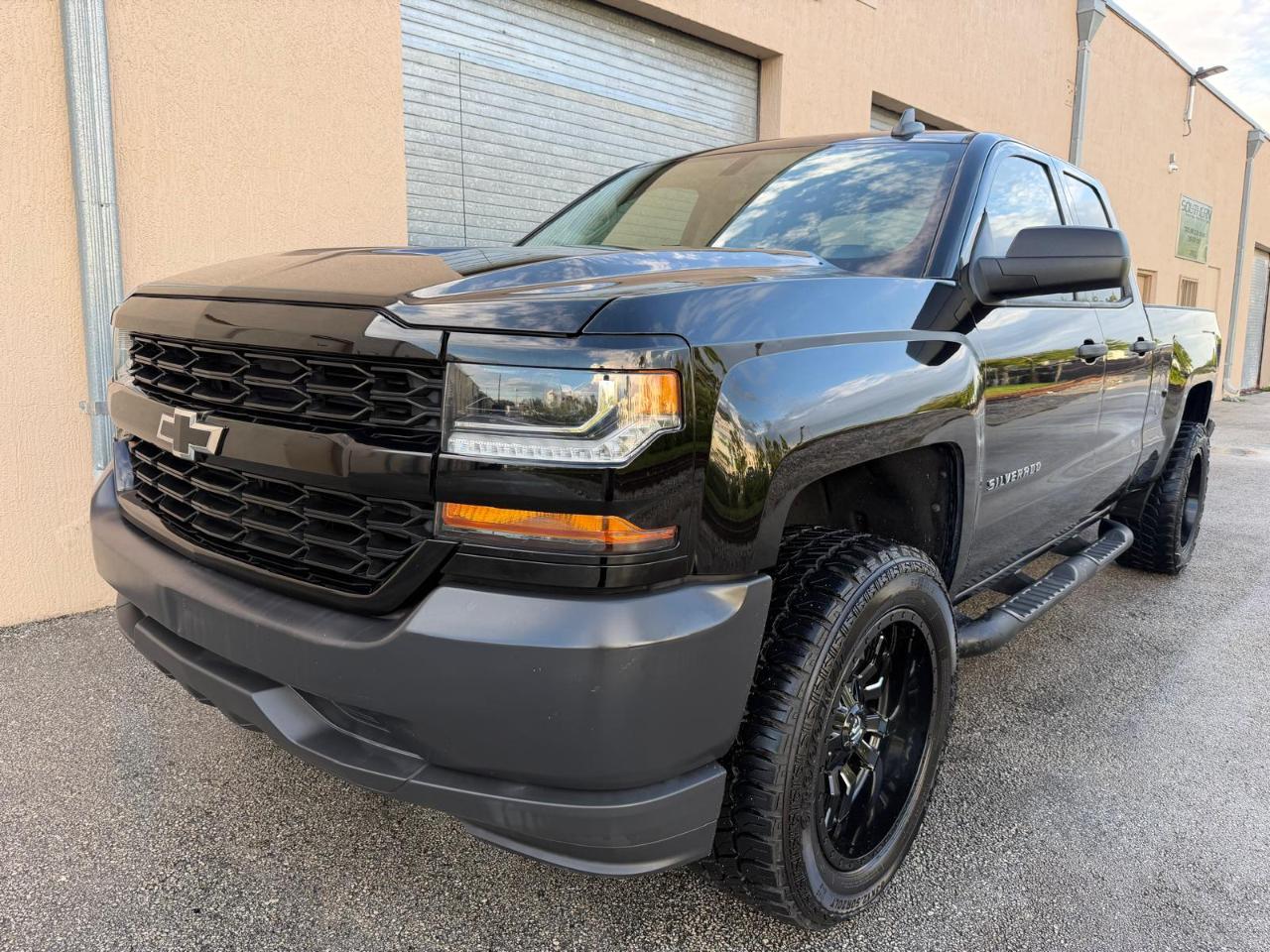 Chevrolet Silverado 1500 2WD Double Cab 143.5" Work Truck 2017