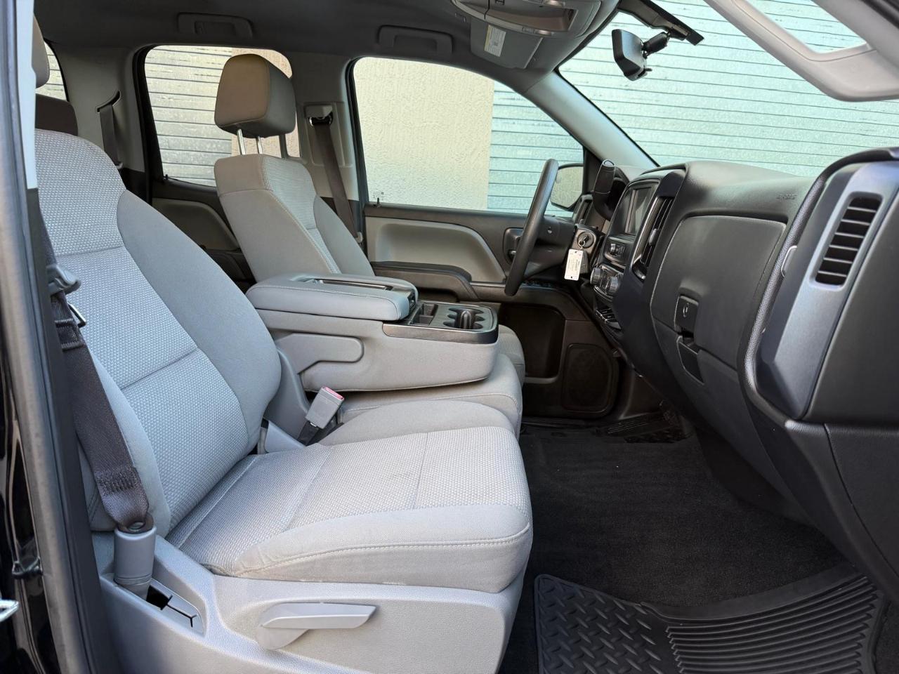 Chevrolet Silverado 1500 2WD Double Cab 143.5" Work Truck 2017