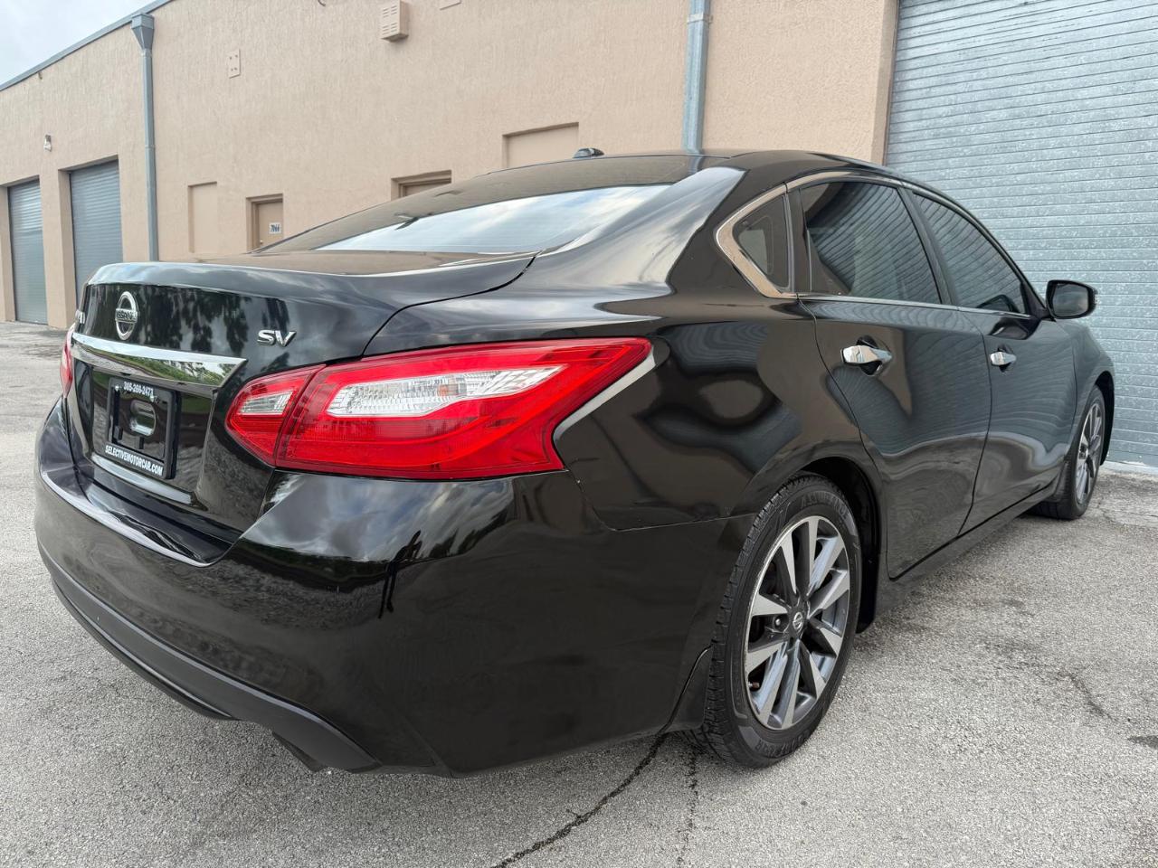 Nissan Altima 4dr Sdn I4 2.5 SV 2016